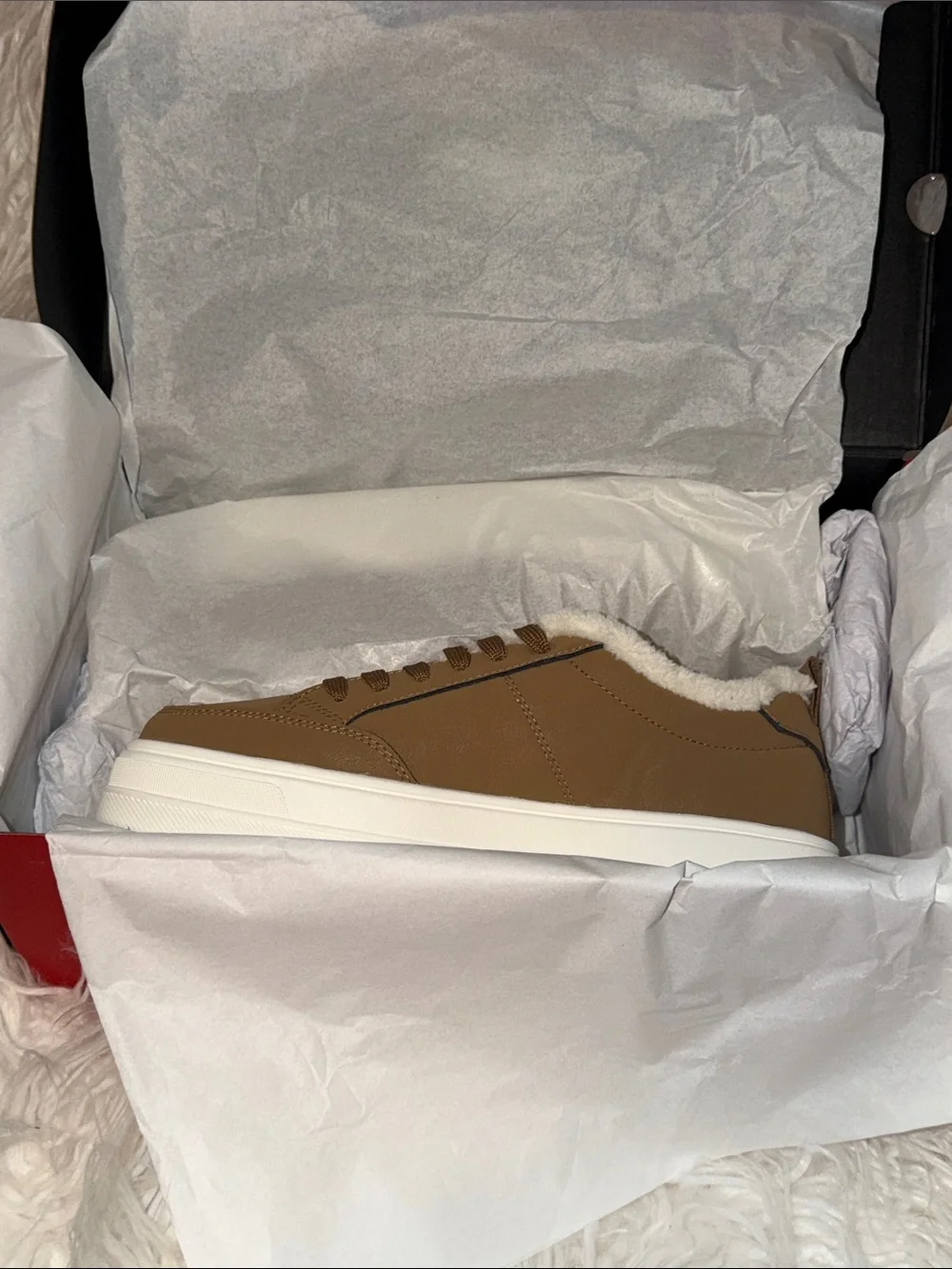 NIB Hugo Women's Lyssa Fur Lined Platform Sneaker Size 10
